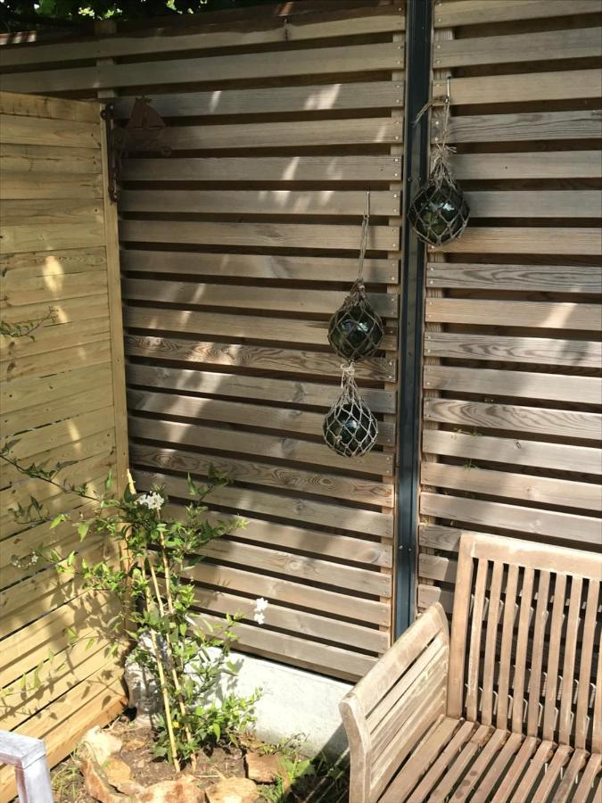 La Petite Escarpolette Apartment Arzon Exterior photo
